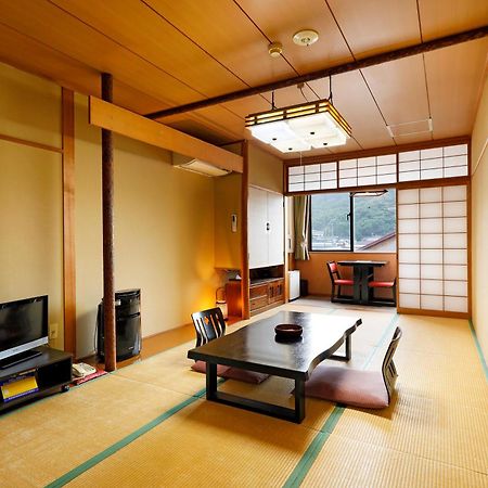 Отель Yadoya Tsubaki Аомори Экстерьер фото